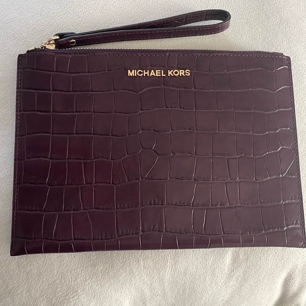 Michael Kors Wristlet